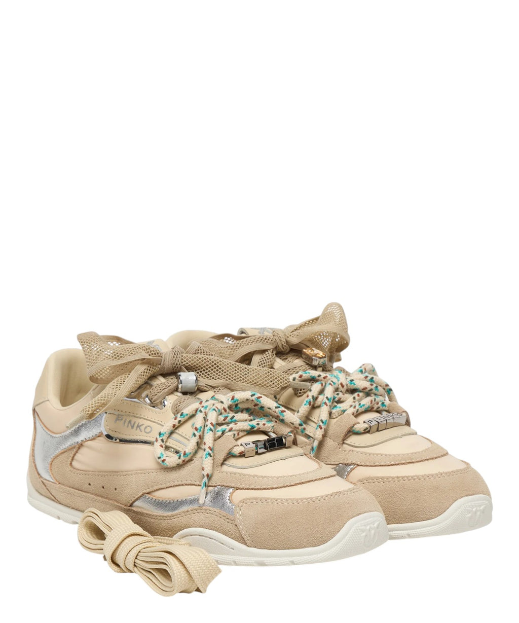 Sneakers Pinko YULIA 01 : style et confort avec double lacets