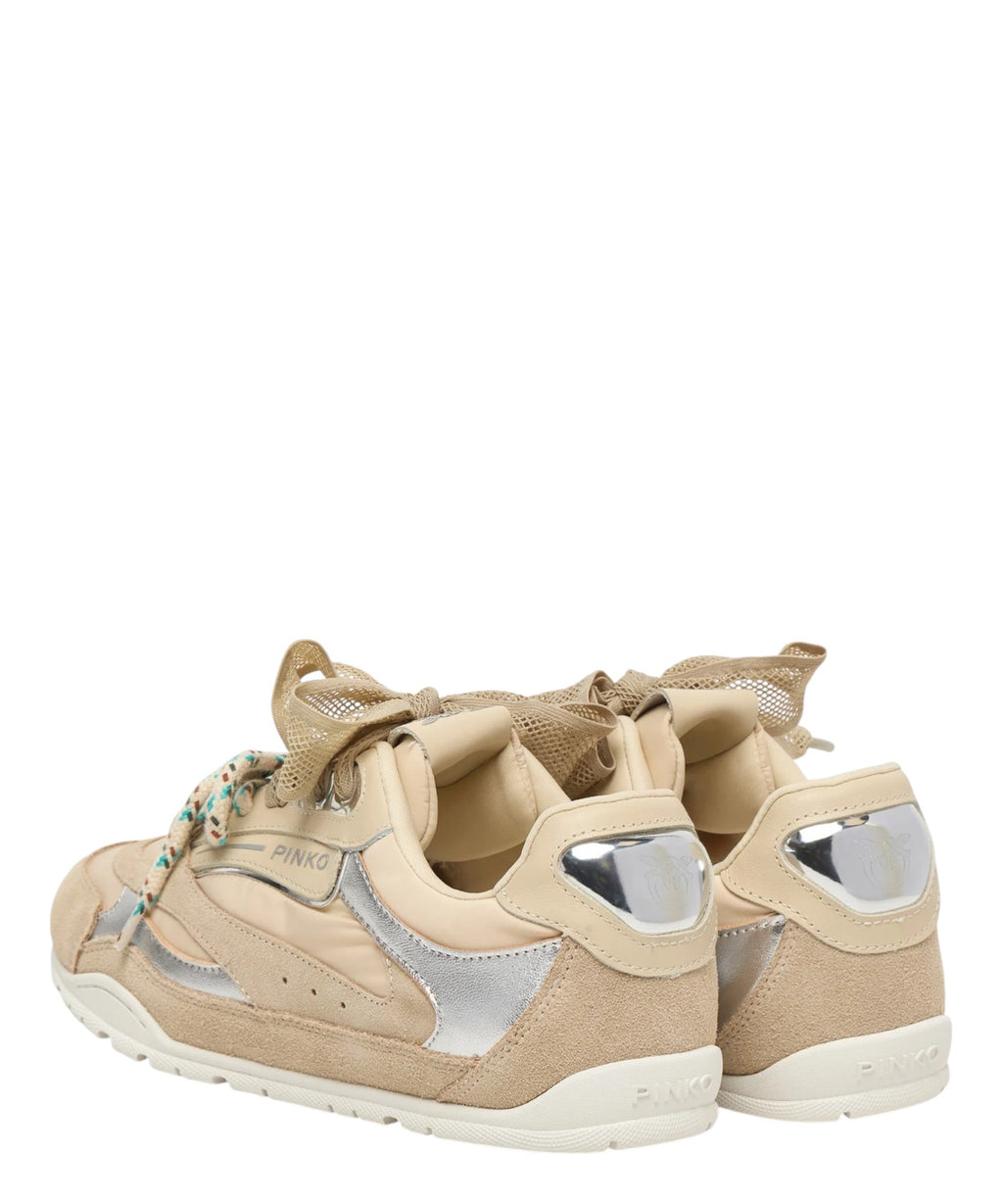 Sneakers Pinko YULIA 01 : style et confort avec double lacets