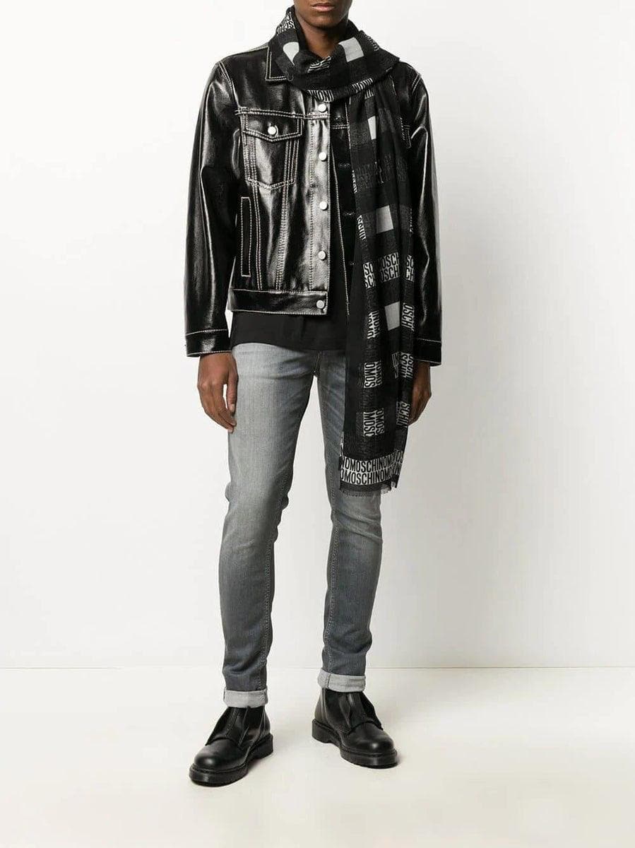 MOSCHINO - Sciarpa con stampa logo all-over - Vittorio Citro Boutique